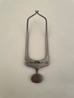 Wallace Stifle Retractor